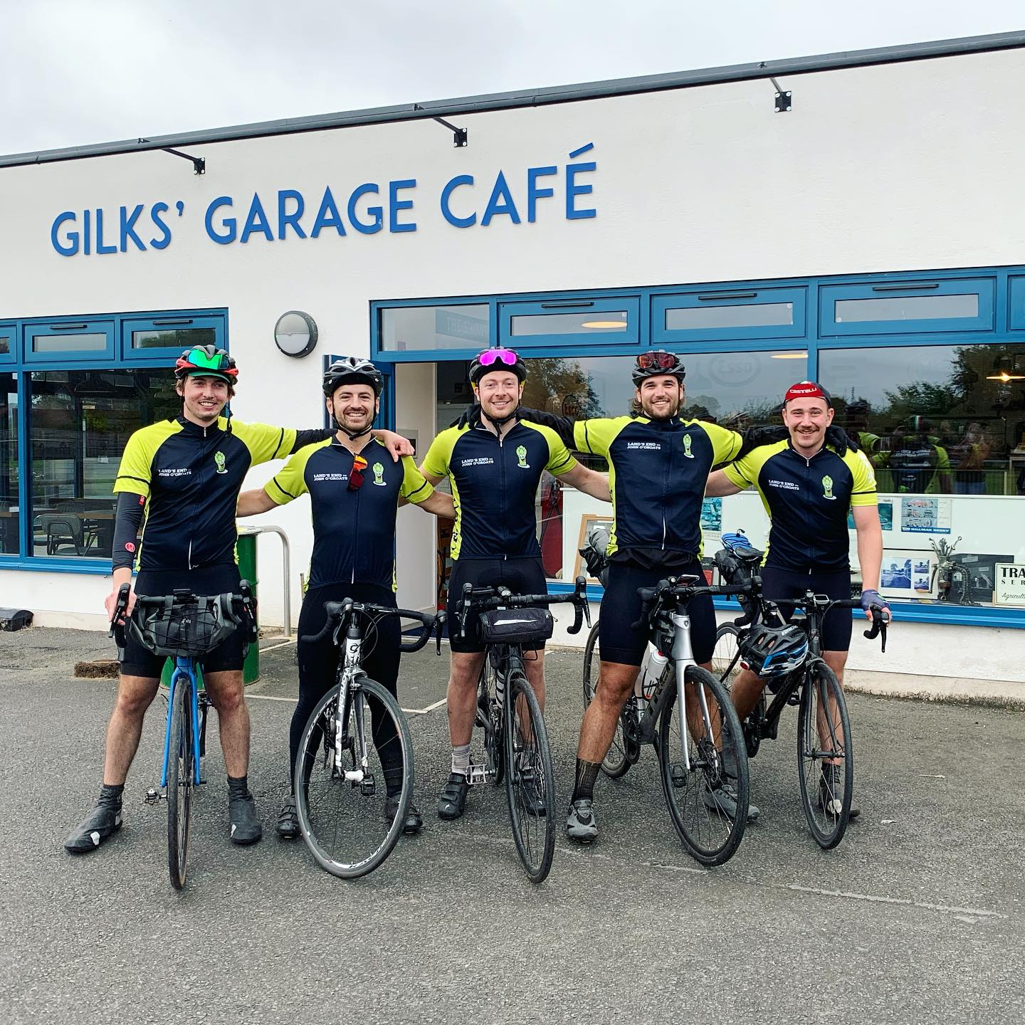 Gilks' Garage Café in Kineton, Warwickshire
